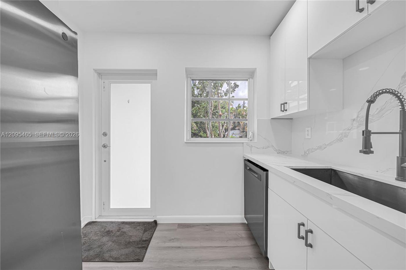 6351 NW 38th Ter, photo 11